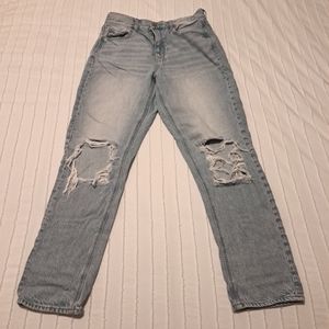 American Eagle Mom Jeans Light Wash Distressed. Size 8 Long.